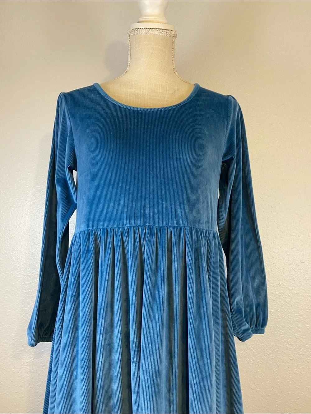 Millie loves Lily Turquoise Ribbed Crushed Velvet Tiered Dress Size 14/16